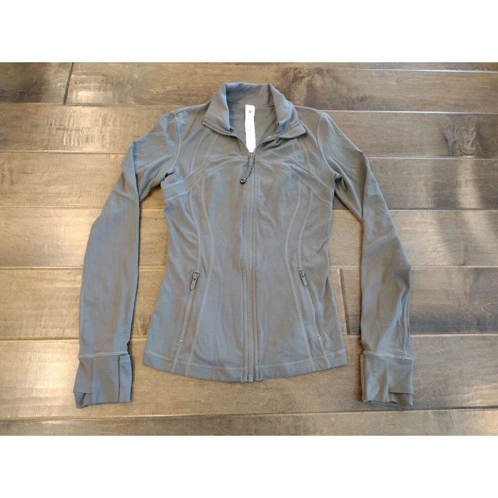LULULEMON Women's full zip Define Jacket olive green - size 4 ($118 Retail)